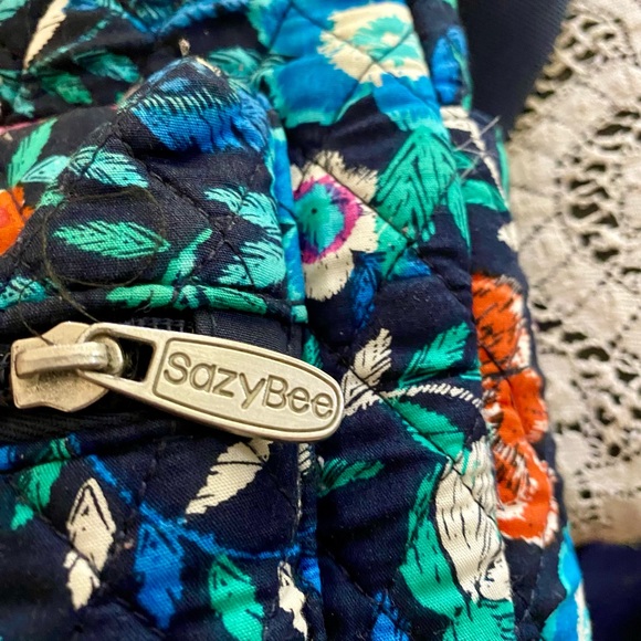 💥SazyBee Designs Quilted Backpack💥 NWOT - Picture 5 of 10